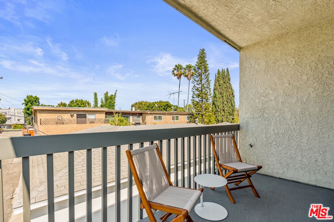 3207 Colorado Ave Unit: 1