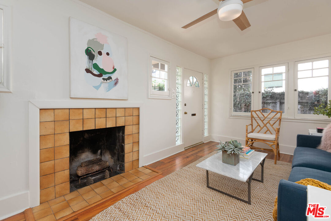6516 Lexington Ave