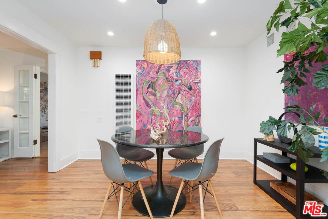 6516 Lexington Ave