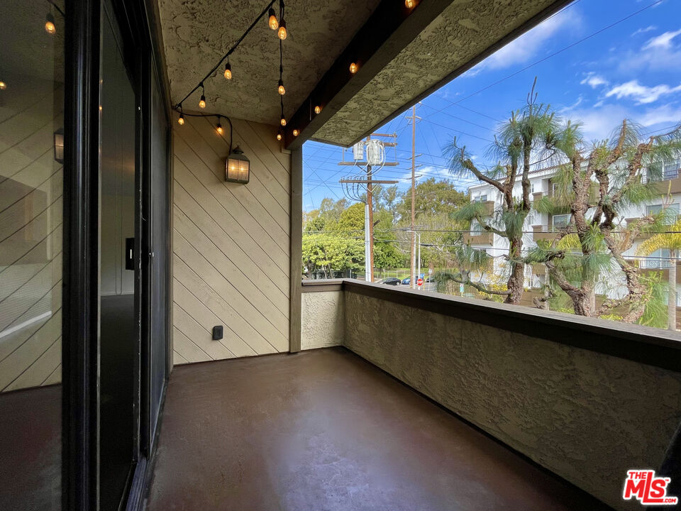 1505 Purdue Ave Unit: 202