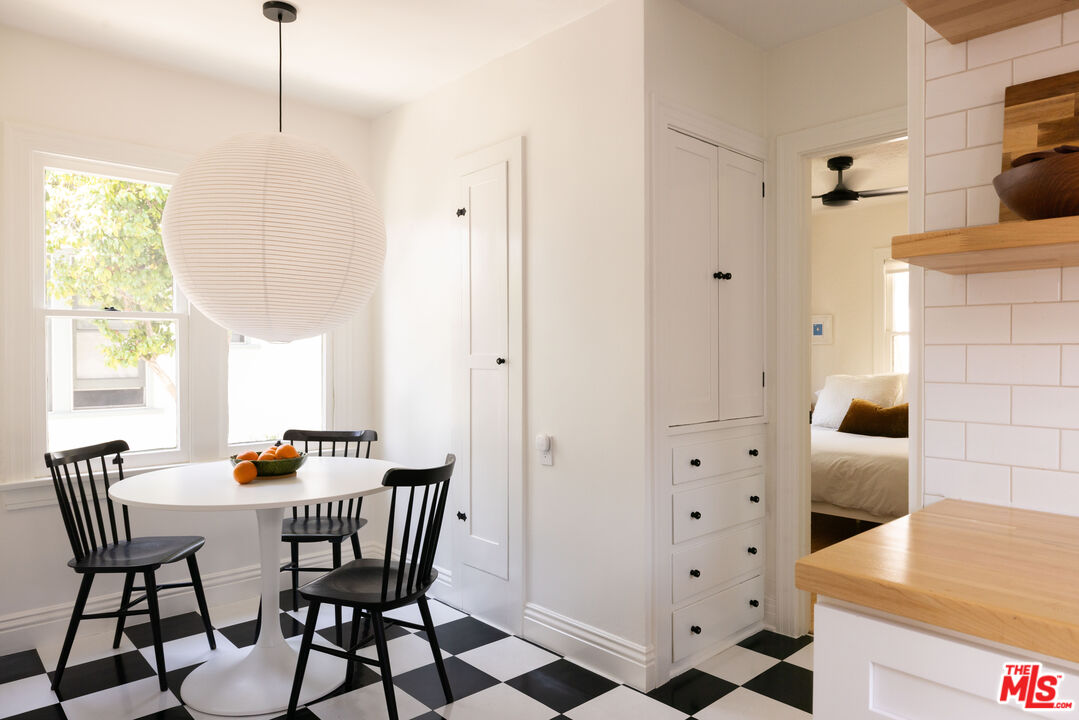 119 Rosemont Ave Unit: 3/4