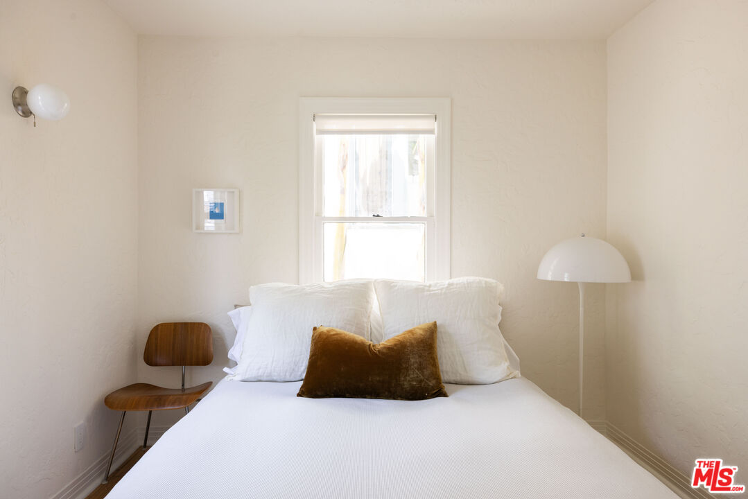 119 Rosemont Ave Unit: 3/4
