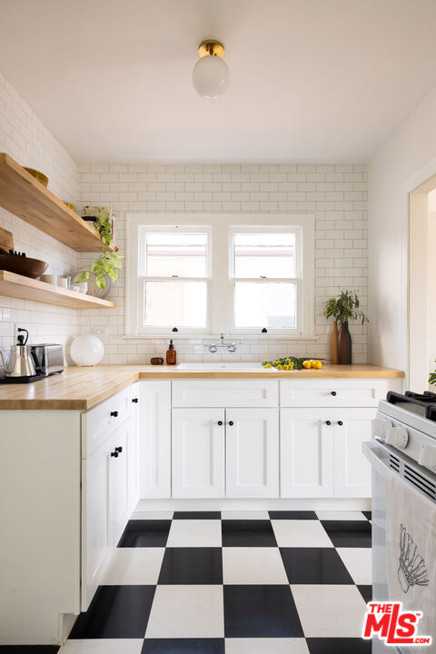 119 Rosemont Ave Unit: 3/4