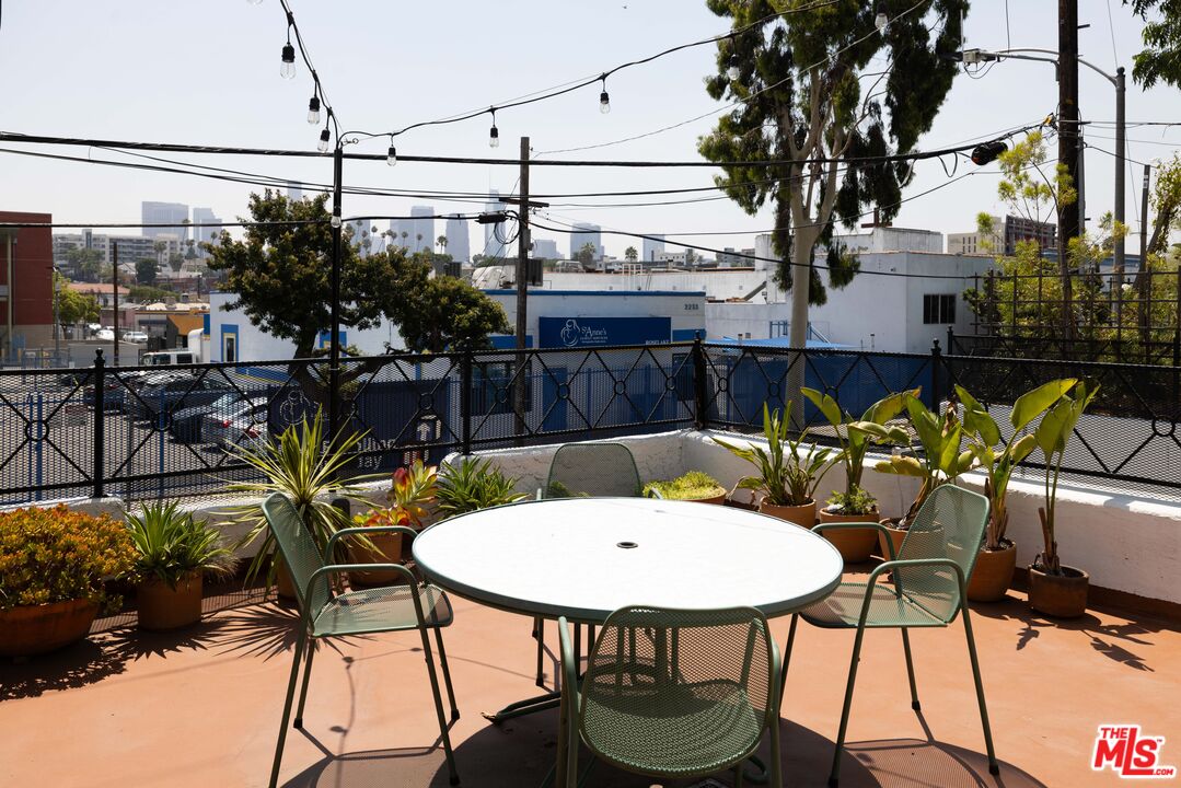 119 Rosemont Ave Unit: 3/4