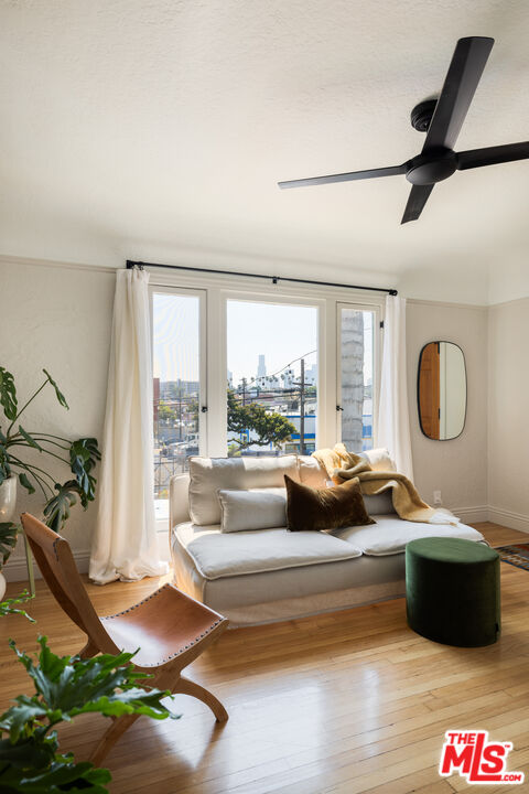 119 Rosemont Ave Unit: 3/4
