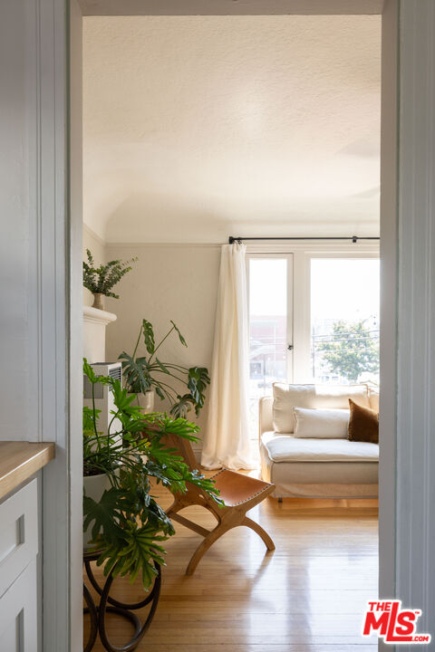 119 Rosemont Ave Unit: 3/4