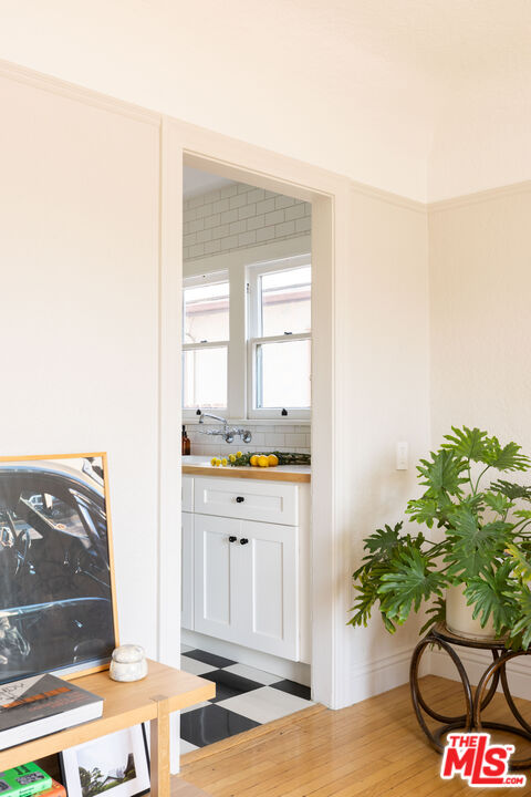 119 Rosemont Ave Unit: 3/4