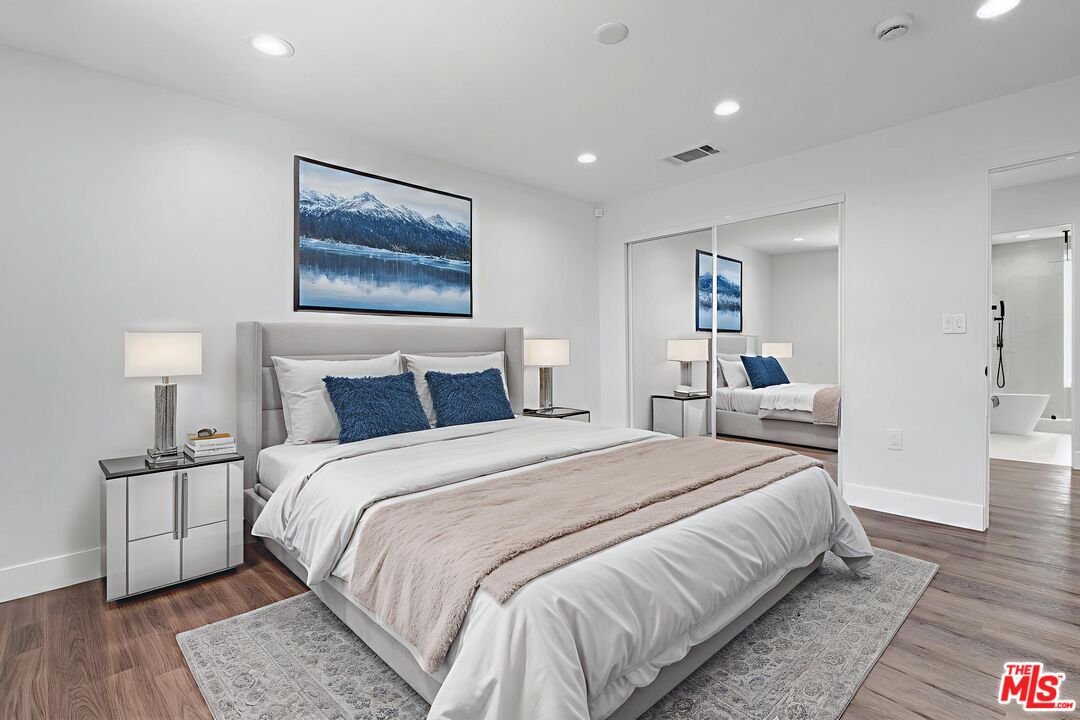 11611 Burbank Blvd Unit: 11611