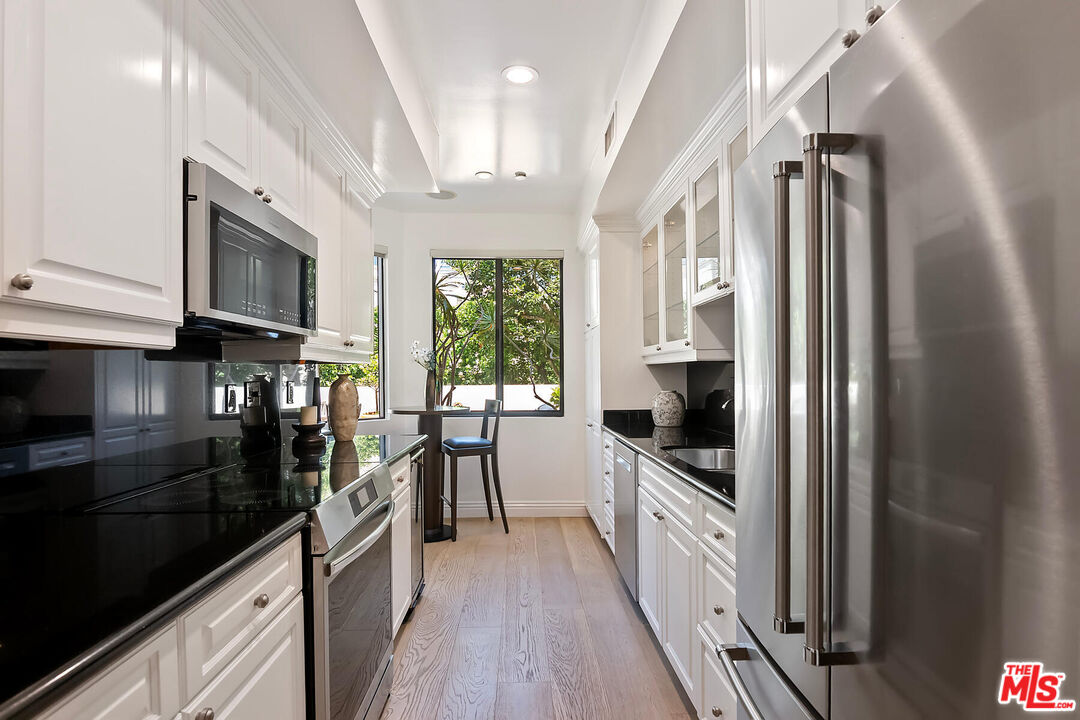 2102 Century Park Ln Unit: 101