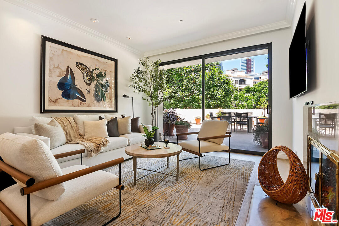 2102 Century Park Ln Unit: 101