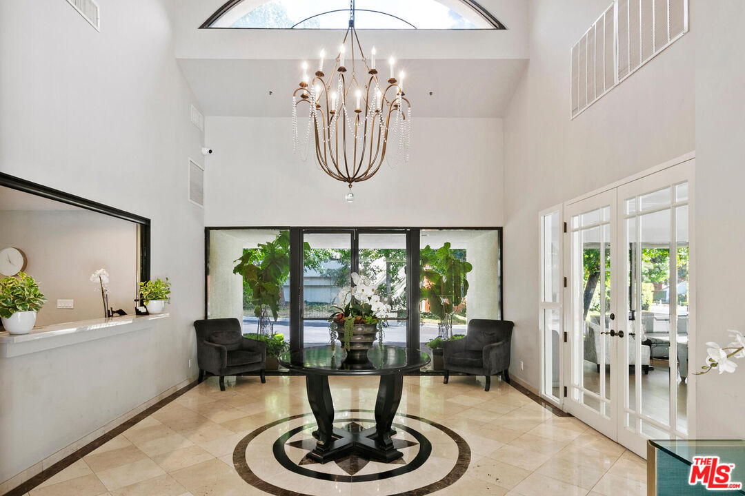 2102 Century Park Ln Unit: 101