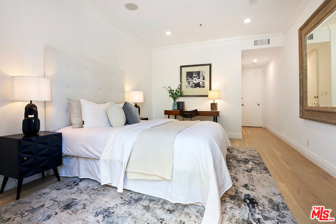 2102 Century Park Ln Unit: 101