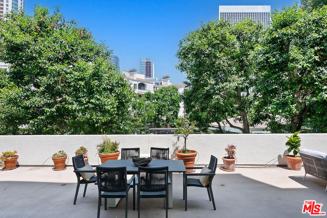 2102 Century Park Ln Unit: 101