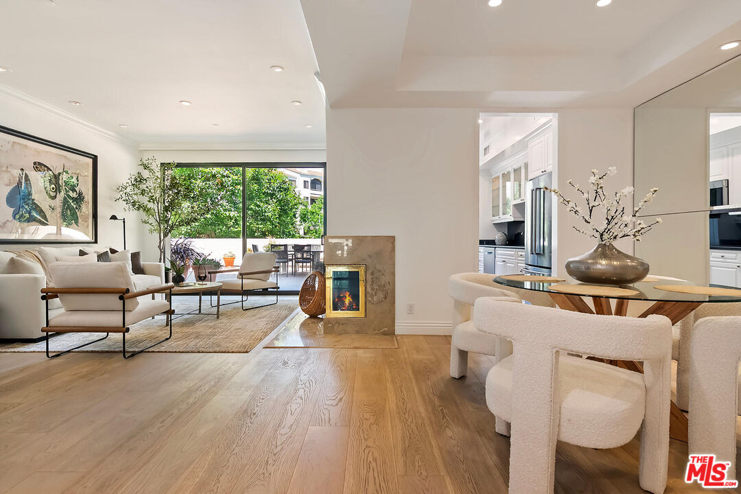 2102 Century Park Ln Unit: 101