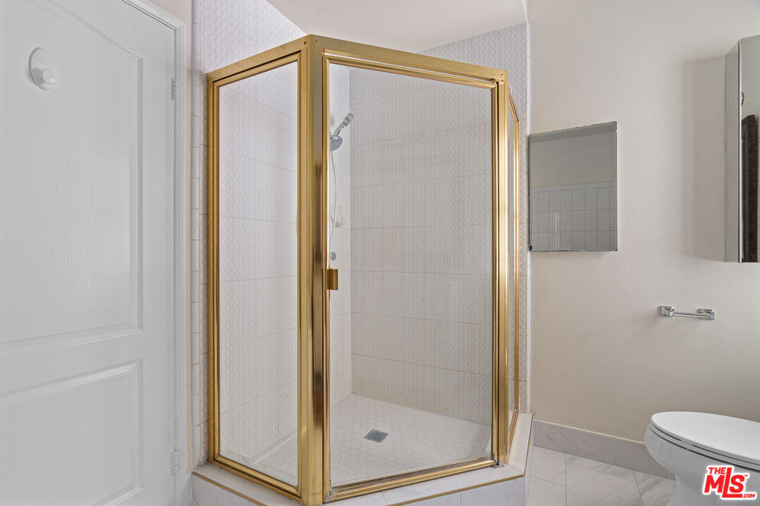 1524 Franklin St Unit: E