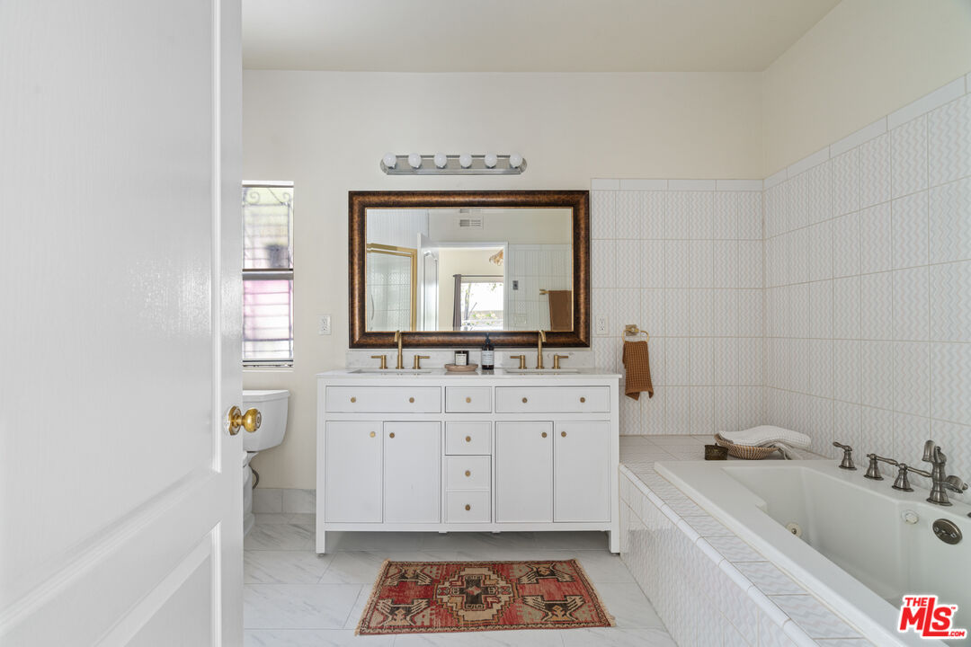 1524 Franklin St Unit: E