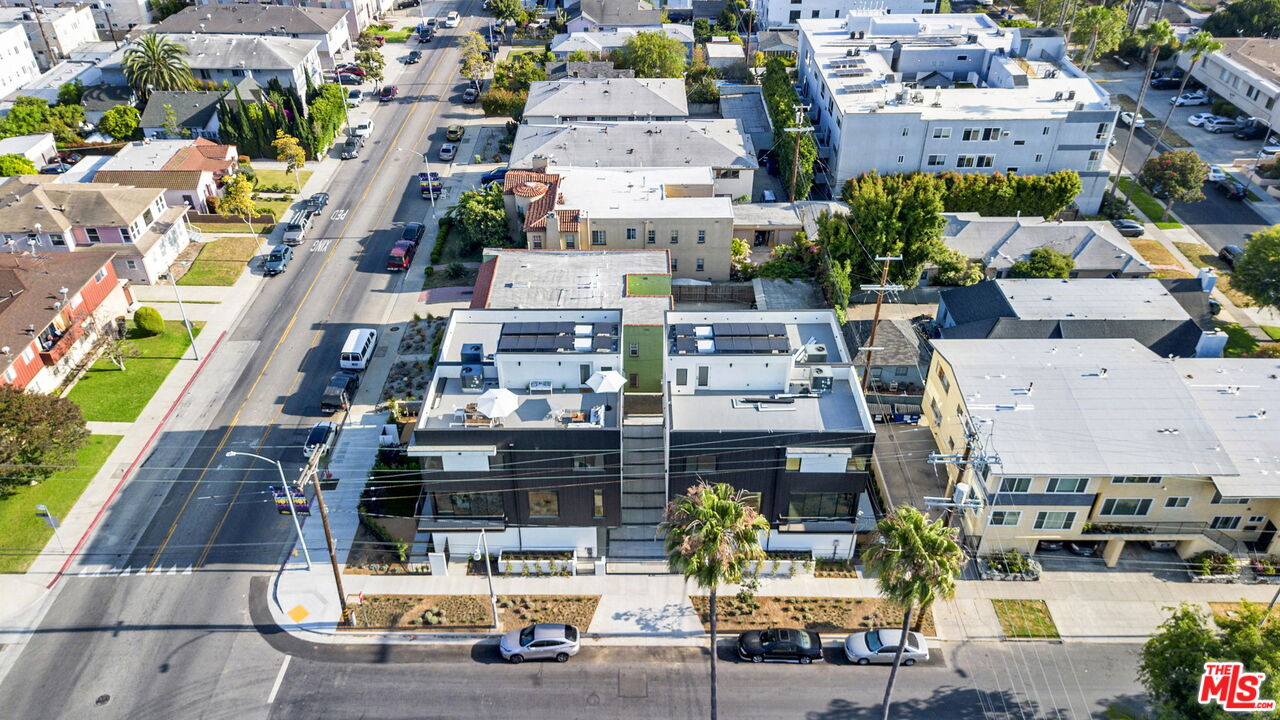 1501 S Fairfax Ave