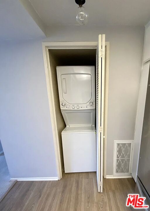 3544 S Centinela Ave Unit: 305