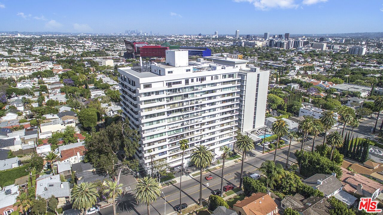 838 N Doheny Dr Unit: 301