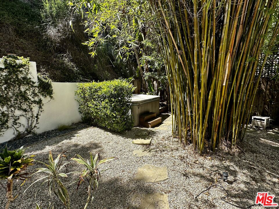2415 Laurel Pass