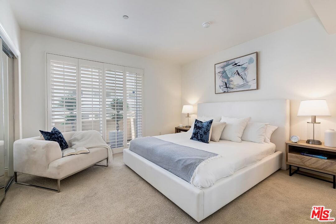 1241 S Westgate Ave Unit: 203