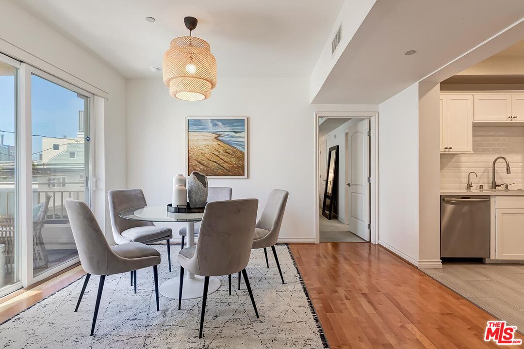 1241 S Westgate Ave Unit: 203