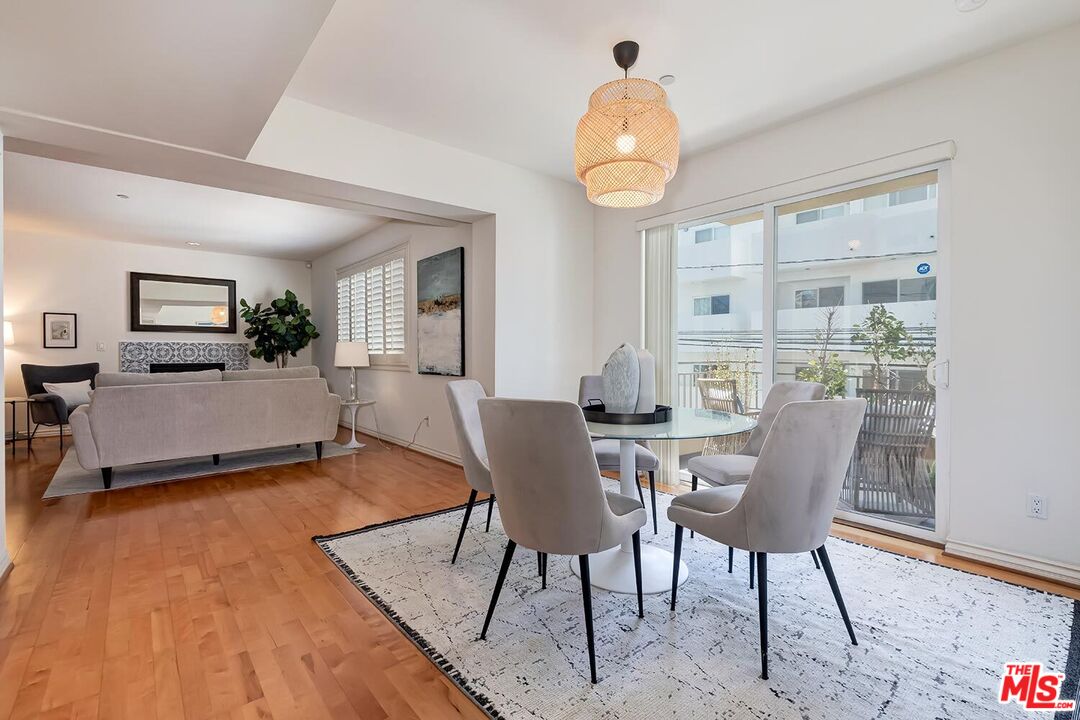 1241 S Westgate Ave Unit: 203