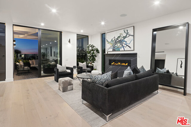 11961 Dorothy ST Unit: 3