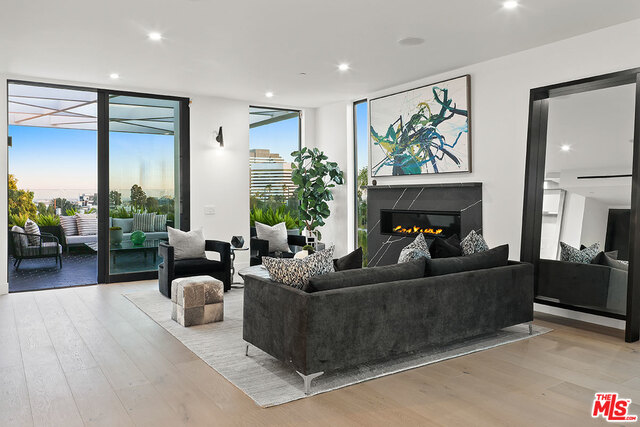 11961 Dorothy ST Unit: 3
