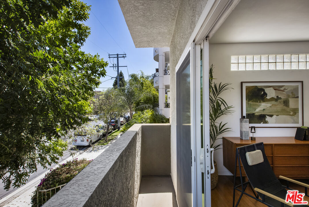 5259 Vantage Ave Unit: 1