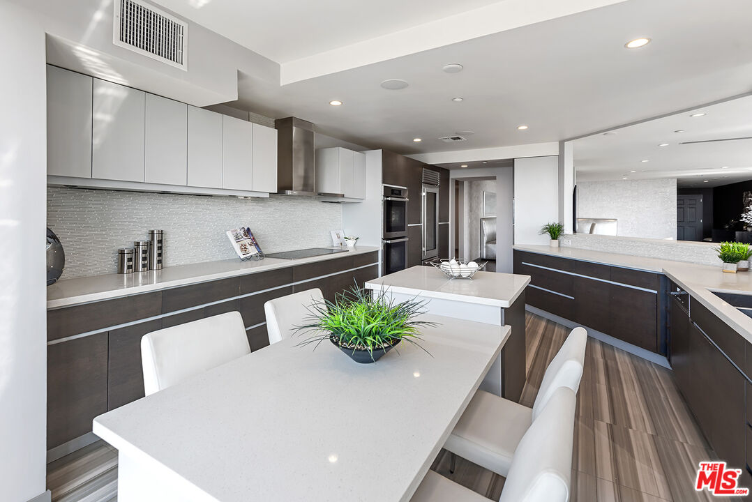 10724 WILSHIRE BLVD Unit: 909