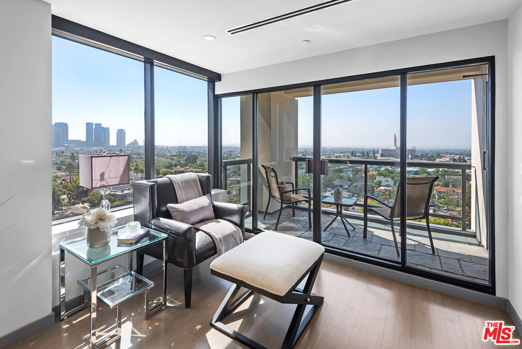 10724 WILSHIRE BLVD Unit: 909