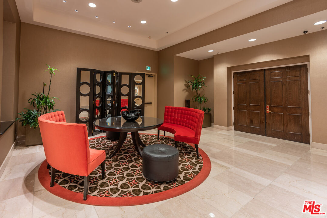 10724 WILSHIRE BLVD Unit: 909