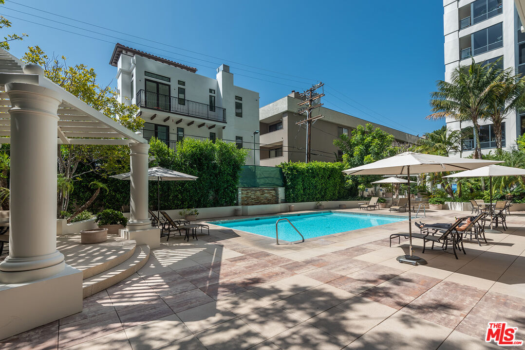10724 WILSHIRE BLVD Unit: 909