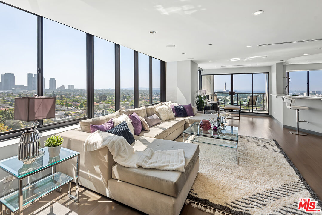 10724 WILSHIRE BLVD Unit: 909