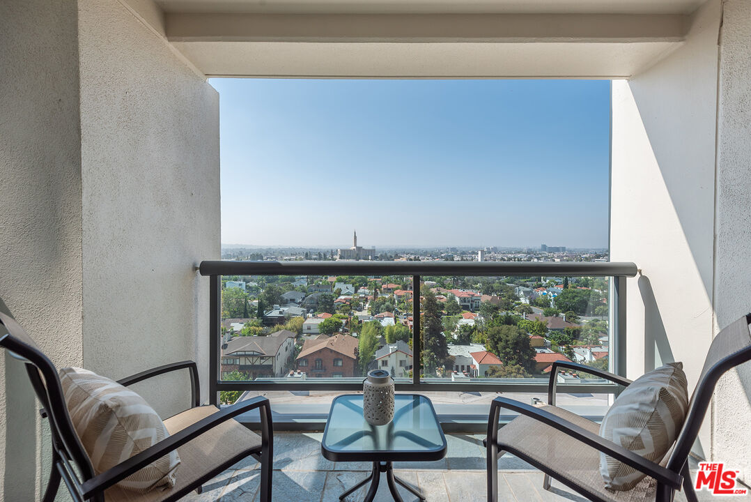 10724 WILSHIRE BLVD Unit: 909
