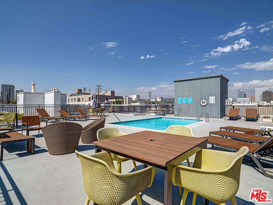 1830 Westholme Ave Unit: 310