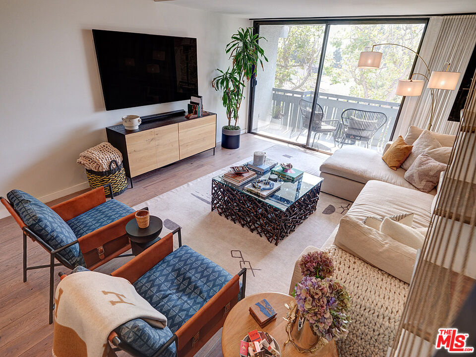 1830 Westholme Ave Unit: 310