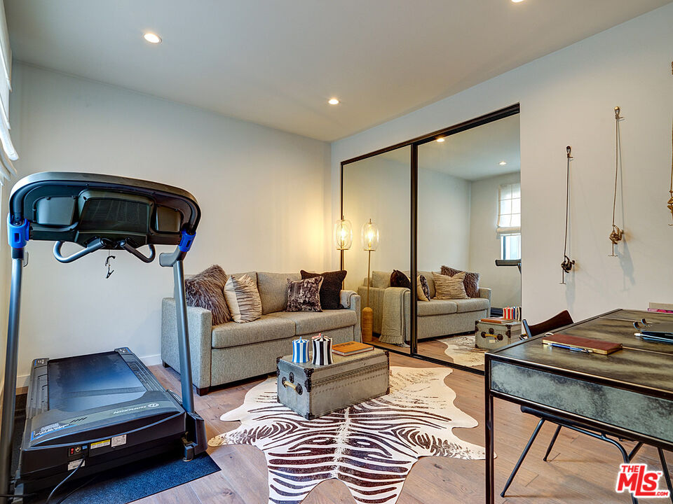 1830 Westholme Ave Unit: 310