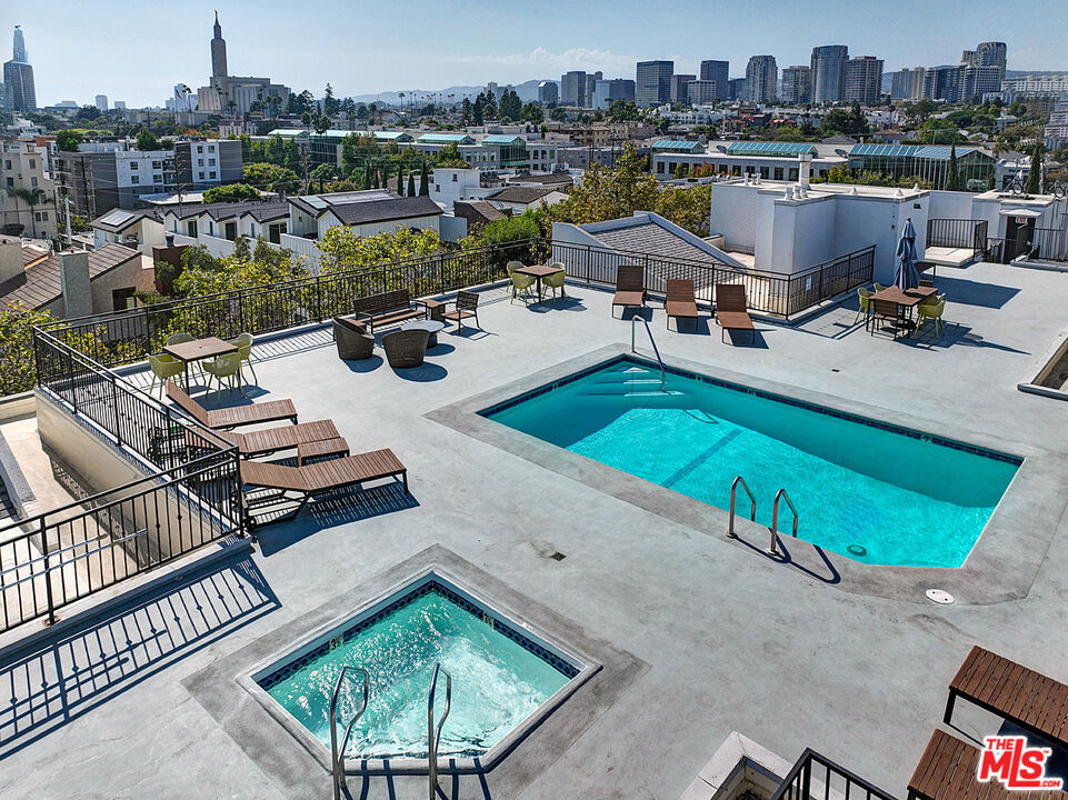 1830 Westholme Ave Unit: 310