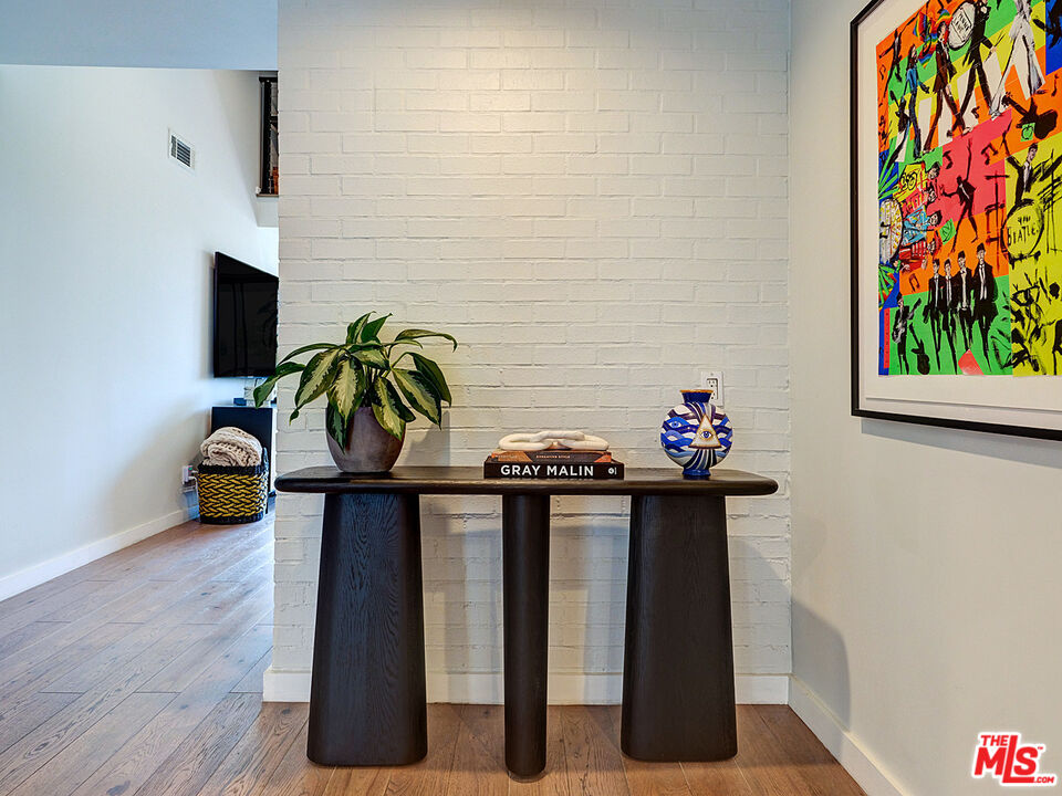 1830 Westholme Ave Unit: 310