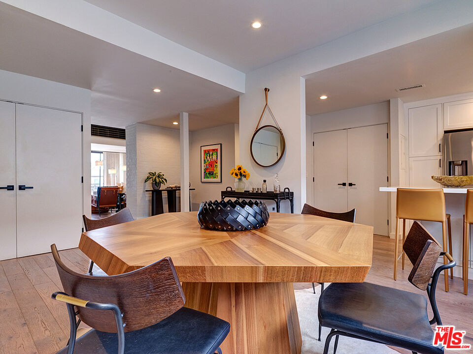 1830 Westholme Ave Unit: 310