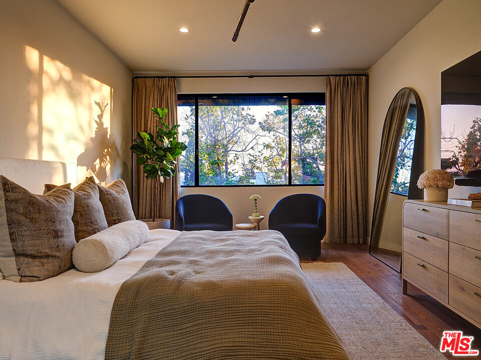 1830 Westholme Ave Unit: 310