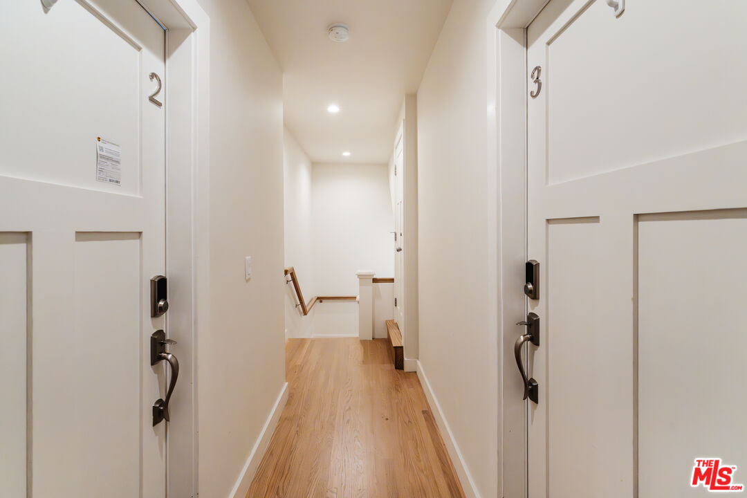 727 N La Fayette Park Pl