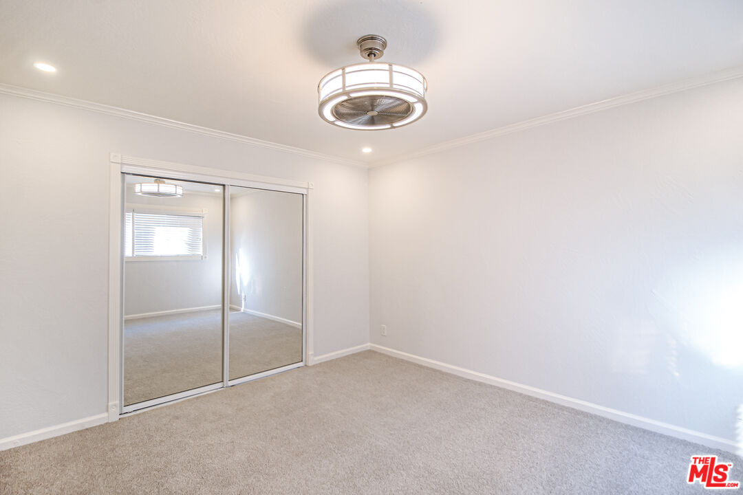 930 S Bedford St Unit: 4