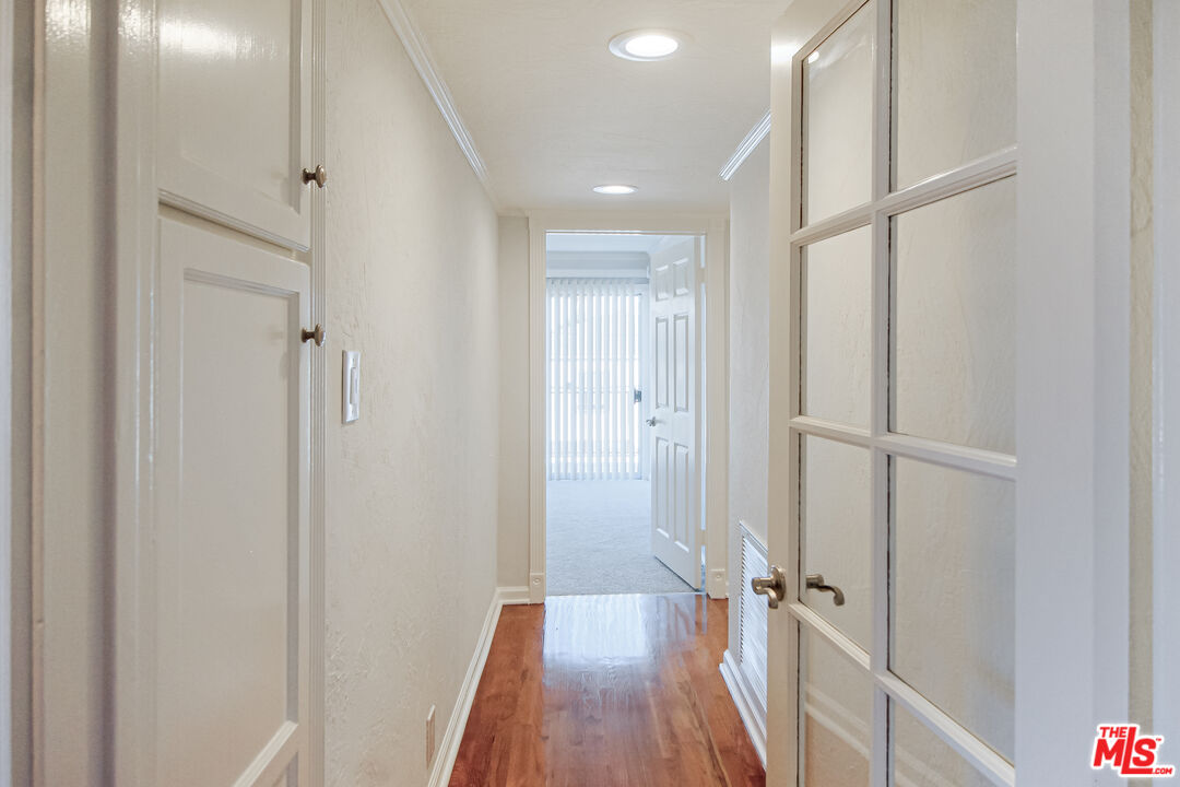 930 S Bedford St Unit: 4