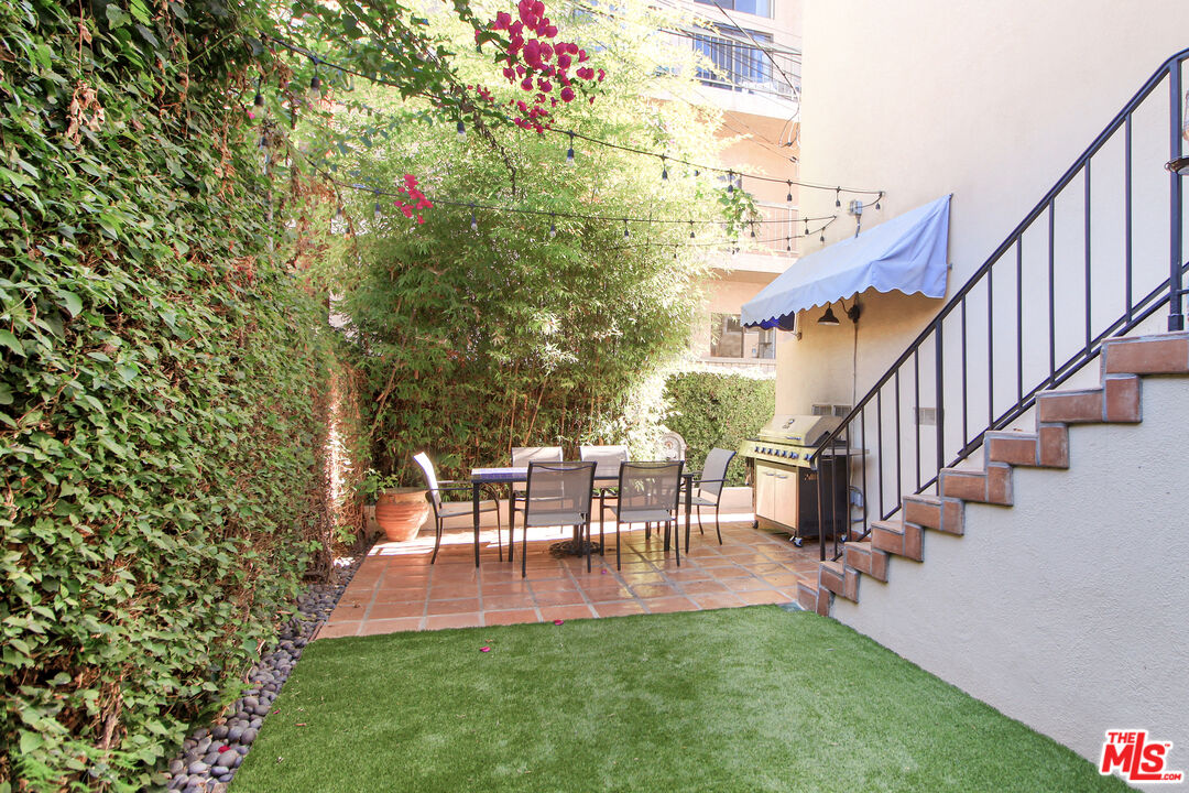 930 S Bedford St Unit: 4