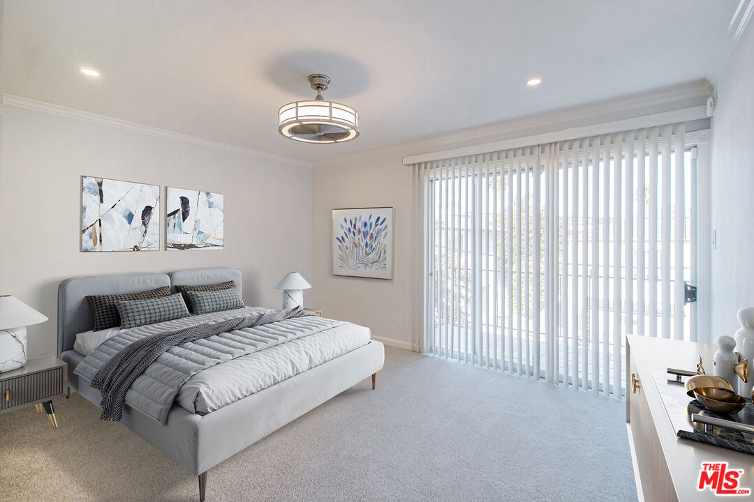 930 S Bedford St Unit: 4