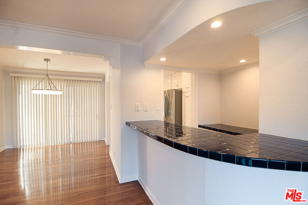930 S Bedford St Unit: 4