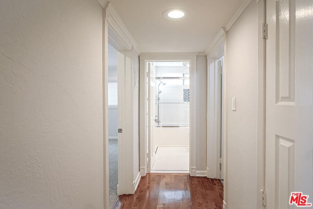 930 S Bedford St Unit: 4